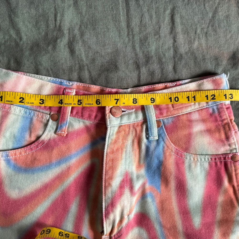 Vibrant swirly pattern Wrangler cut off shorts - worn once